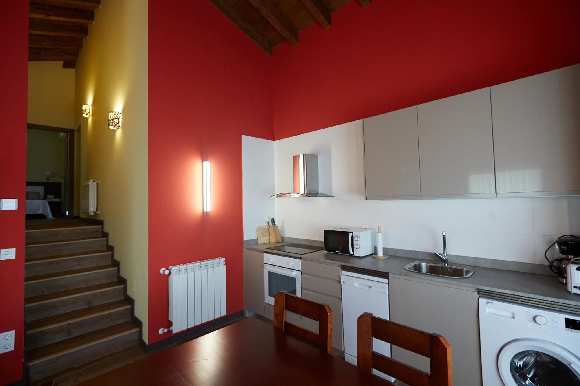 Apartamentos Rurales Casa La Piedra Collia Luaran gambar